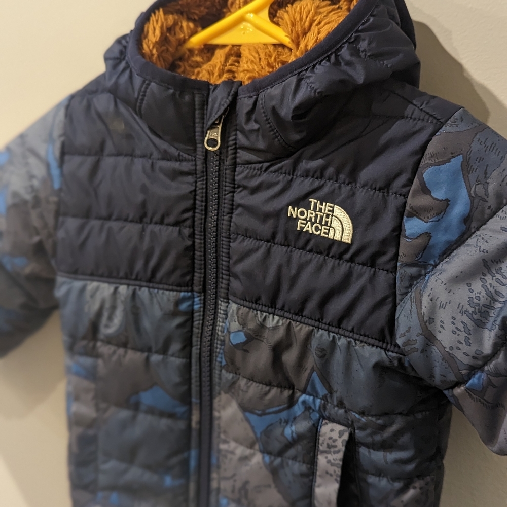 2T boys North Face Reversible Jacket